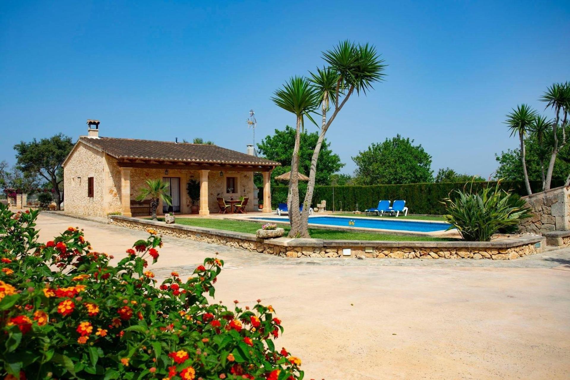 Gemuetliche Kleine Ferienfinca Mit Pool * Santa Margalida